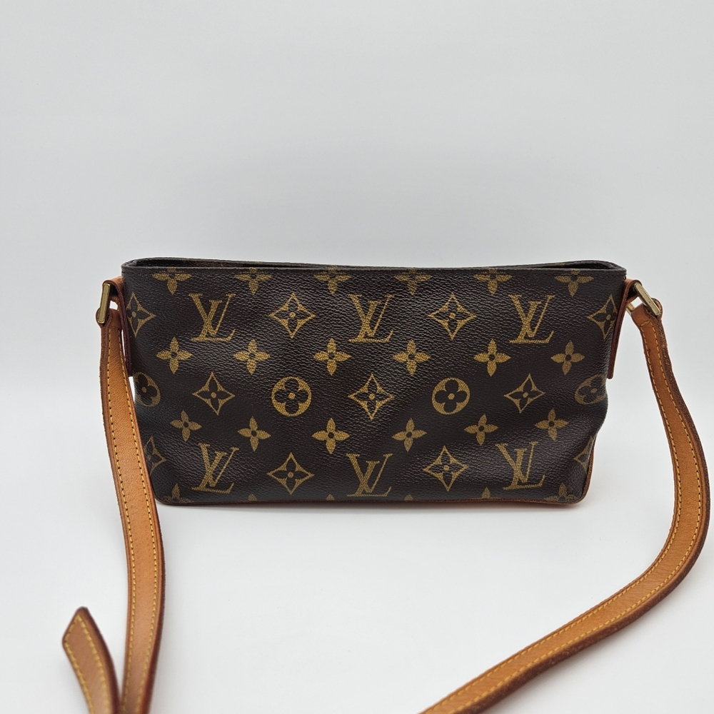 Authentic Louis Vuitton Trotteur #4300M